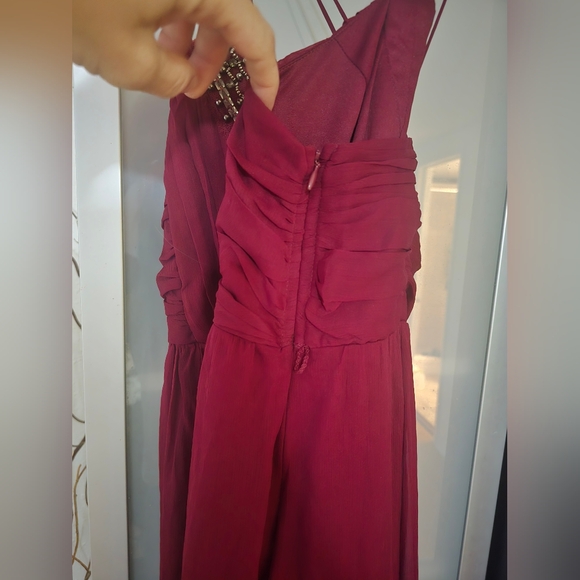 NWOT motherhood maternity burgundy gown size medium - Picture 3 of 5